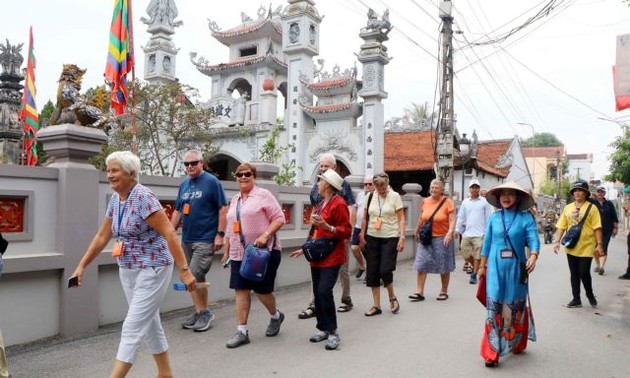 Vietnam welcomes 1.87 million international arrivals since reopening 
