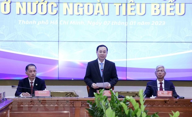 HCMC calls on OVs to join hands to develop the city
