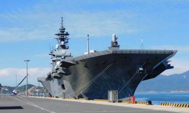 Japan's naval ships dock at Cam Ranh Port for Vietnam visit