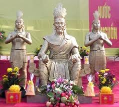 Honorer les rois Hung, les fondateurs de la nation vietnamienne