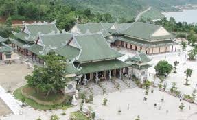 Visite de la pagode Linh Ung