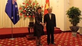 La présidente de la Chambre basse australienne Anna Burke au Vietnam