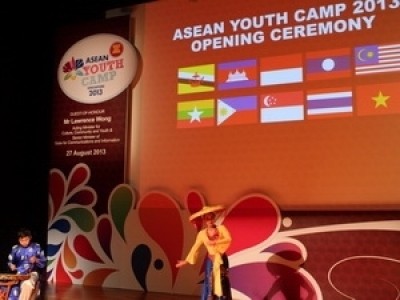 Vietnam rejoint le camp de la jeunesse de l'ASEAN à Singapour