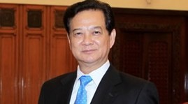 Nguyen Tan Dung à la foire et au Sommet du commerce et de l'investissement ASEAN-Chine 