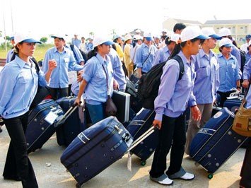Assurer les droits et les intérêts légitimes des travailleuses vietnamiennes à l’étranger