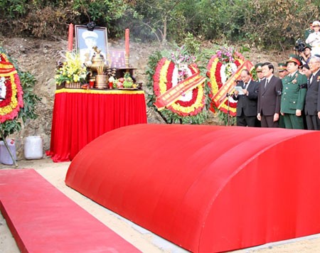 Les obsèques nationales du général Vo Nguyen Giap appréciées par l’opinion publique