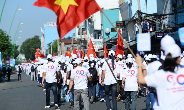 Marche « 90 millions d’enfants de Lac Hong » 