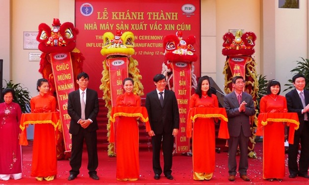 Inauguration d’une usine de vaccin anti-grippe à Khanh Hoa
