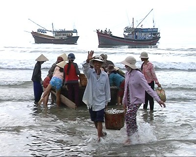 Colloque: Soutenir les activités économiques des pêcheurs 