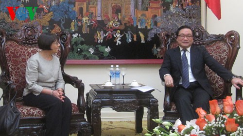Hoang Trung Hai reçoit la vice-présidente de la chambre basse italienne
