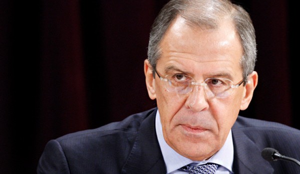Lavrov critique ceux qui voudraient forcer la main de l'Ukraine