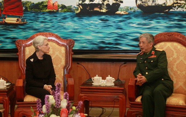 Le Vietnam veut intensifier sa coopération défensive avec les Etats-Unis 