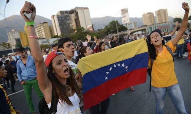 Vénézuéla : des défis à relever pour Nicolas Maduro
