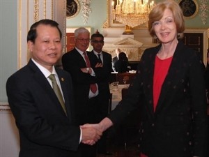 Le vice-PM Vu Van Ninh rencontre le maire de la cité de Londres