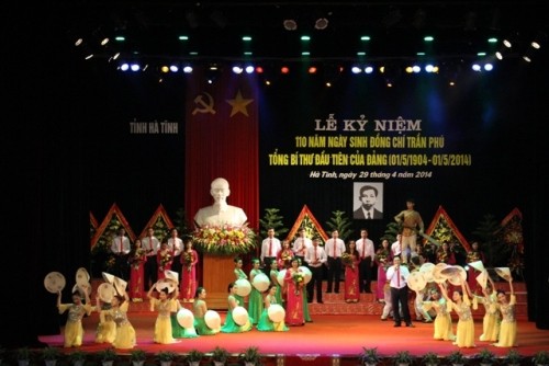 Hà Tinh célèbre le 110ème anniversaire de Tran Phu