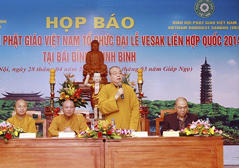 Vesak 2014: pour consolider la solidarité entre les bouddhistes vietnamiens et étrangers