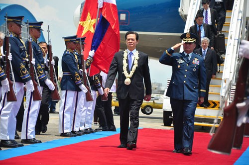 Le Premier ministre Nguyen Tan Dung est arrivé aux Philippines