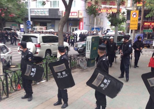 Le monde comdamne l'attaque  terroriste à Urumqi