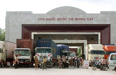 Les échanges commerciaux et touristiques Vietnam-Chine restent animés à la frontière