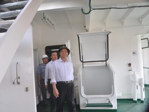 Le Premier ministre contrôle le projet de construction navale à Quang Ninh