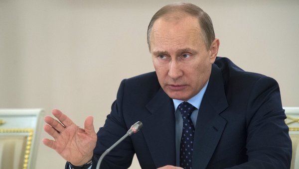 Poutine: combattre les tentatives de minimiser la victoire sur le nazisme