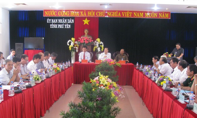 Vu Van Ninh inspecte l’instauration de la nouvelle ruralité à Phu Yên