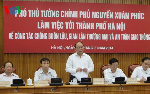 Nguyên Xuân Phuc travaille avec la municipalité de Hanoï