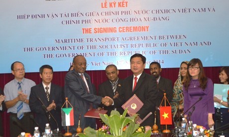 Signature de l’accord sur le transport maritime Vietnam-Soudan