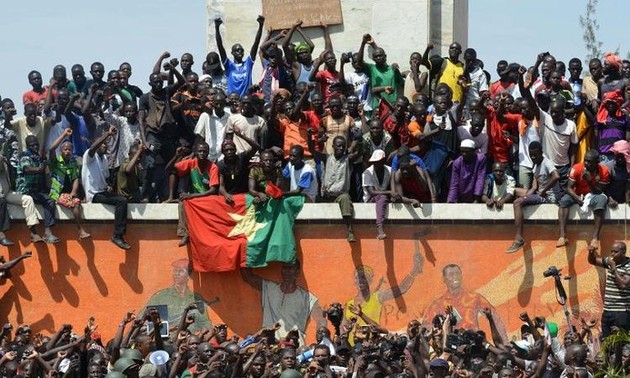 L'Union africaine appelle à une transition "civile et consensuelle" au Burkina Faso