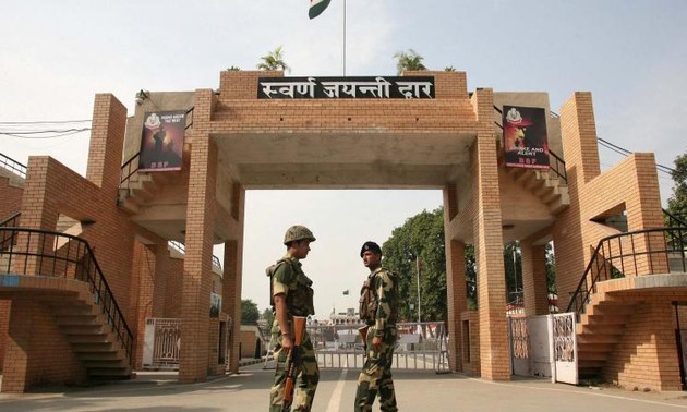 L'Inde et Pakistan suspendent le commerce et les cérémonies militaires à la frontière