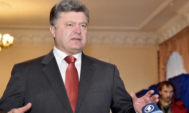 Le président ukrainien appelle à de nouvelles élections dans les régions de l'Est