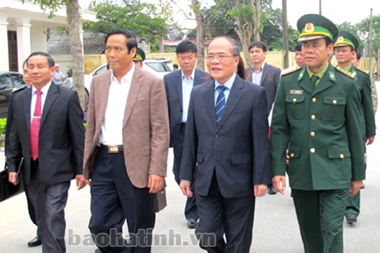 Nguyen Sinh Hung : Défendre la souveraineté constitue l’objectif suprême