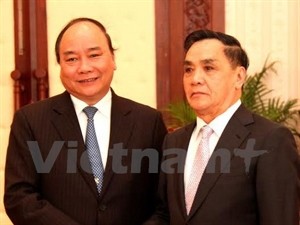 Le vice-Premier ministre Nguyen Xuan Phuc en visite au Laos