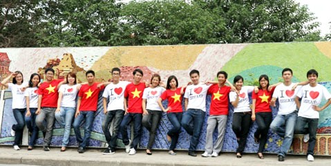 L’Assemblée nationale supervise la mise en oeuvre de la Loi sur les jeunes à Hanoi
