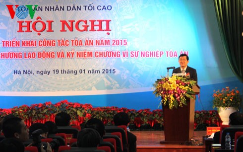 Le président Truong Tân Sang à la conférence-bilan de la Cour populaire