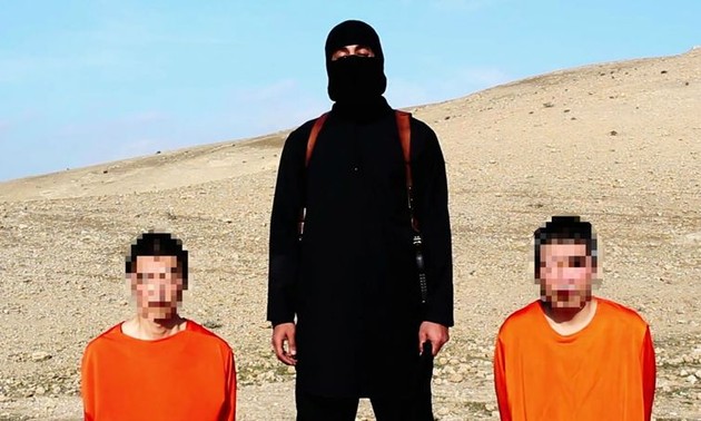 L'Etat islamique menace de tuer deux otages japonais