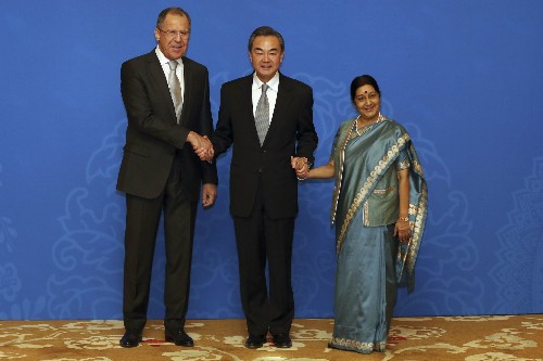 Communiqué conjoint de la 13e réunion des chefs de diplomatie chinois, russe et indien