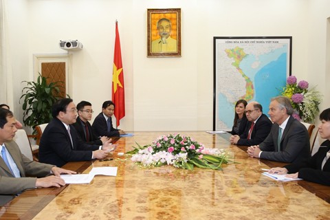 Hoang Trung Hai reçoit Tony Blair