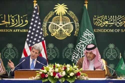 Nucléaire iranien : John Kerry tente de rassurer les monarchies du Golfe 