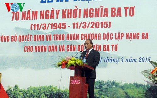 Quang Ngai célèbre le 70e anniversaire de l’insurrection de Ba To