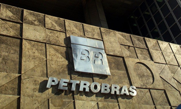 Brésil : le Parti des travailleurs au cœur du scandale de corruption Petrobras