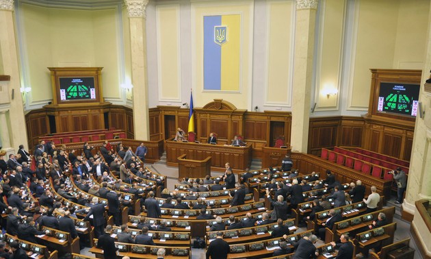 L’Ukraine promulgue la loi sur le statut spécial de Donetsk et de Lougansk