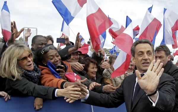 France-élections: l'UMP l'emporte massivement, la gauche défaite 