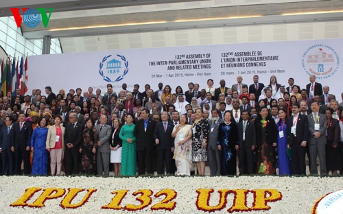 UIP-132: Les délégués internationaux apprécient les discussions