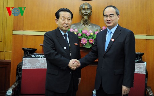 Nguyên Thiên Nhân reçoit le président du front démocratique d’unification de Corée