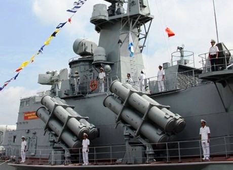 Renforcer les coopérations militaro-techniques Vietnam-Russie