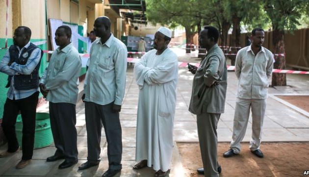 Soudan : les élections générales prolongées d’une journée 