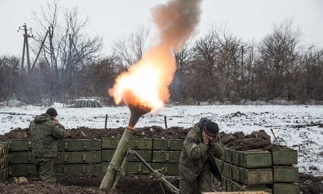 Ukraine : signature d'un cessez-le-feu en banlieue de Donetsk
