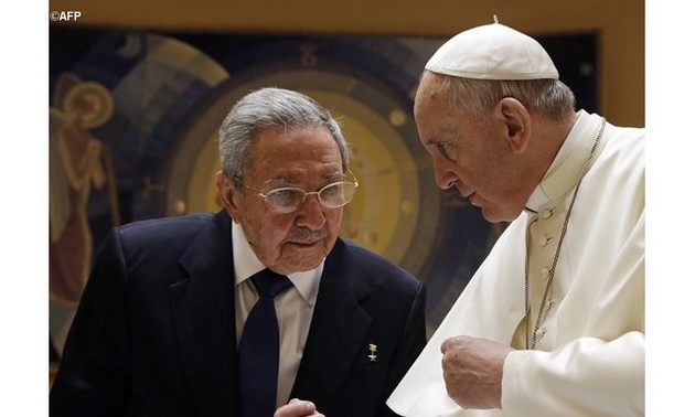 Le président cubain Raul Castro reçu par le Pape