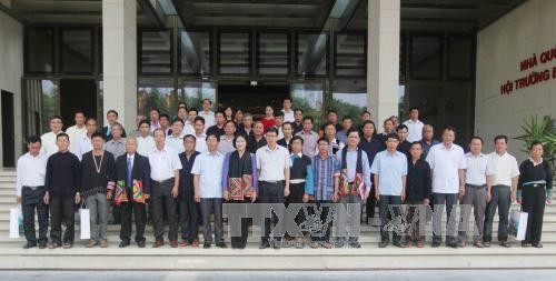 Nguyen Thi Kim Ngan rencontre des représentants des ethnies de Son La